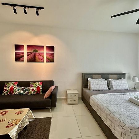 Teega Suites Puteriharbour By Wp Homestay 新山 外观 照片